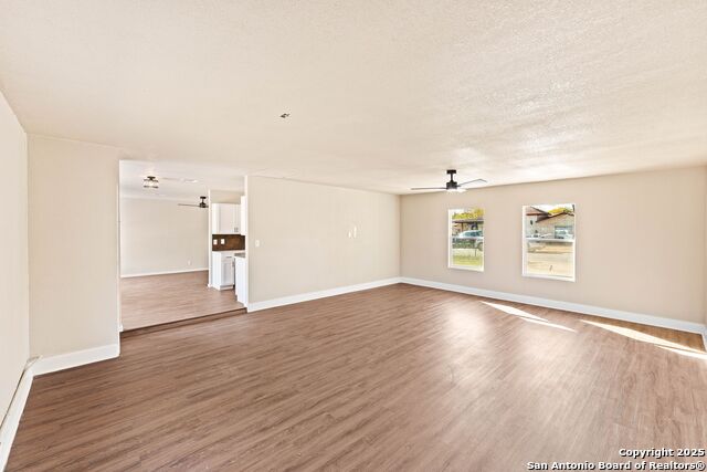 Image 16 of 27 For 9010 Bowline St