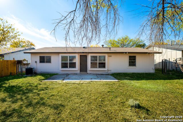 Image 25 of 27 For 9010 Bowline St