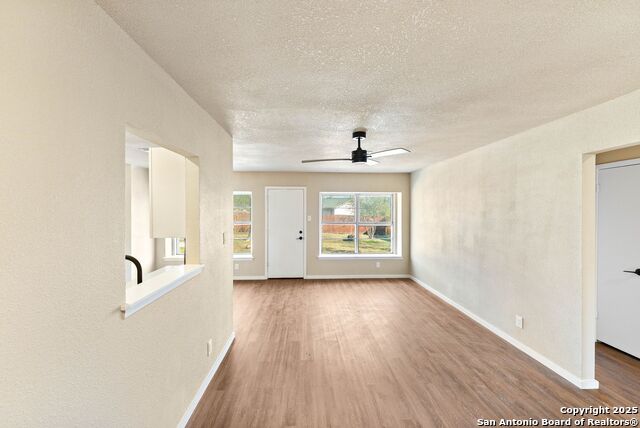 Image 3 of 27 For 9010 Bowline St