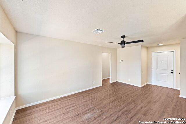 Image 4 of 27 For 9010 Bowline St