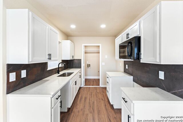 Image 8 of 27 For 9010 Bowline St