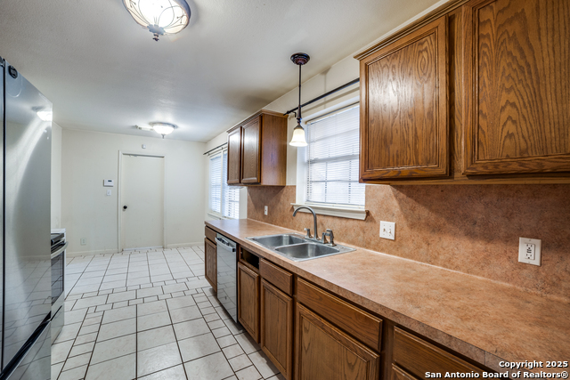 Image 12 of 36 For 14911 Tamaron