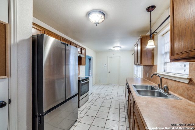 Image 13 of 36 For 14911 Tamaron