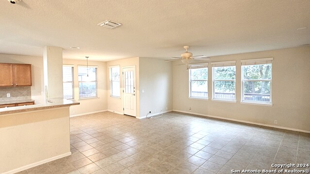 Image 8 of 24 For 5509 Columbia