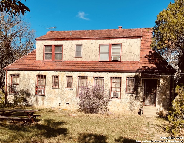 Image 13 of 23 For 2940 Castroville