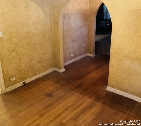 Image 18 of 23 For 2940 Castroville