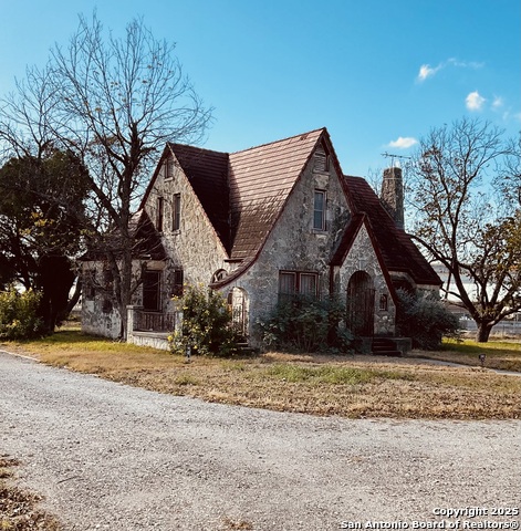 Image 6 of 23 For 2940 Castroville