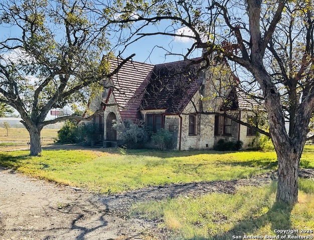 Image 8 of 23 For 2940 Castroville