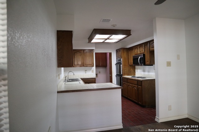 Image 13 of 31 For 10010 Tezel Dr