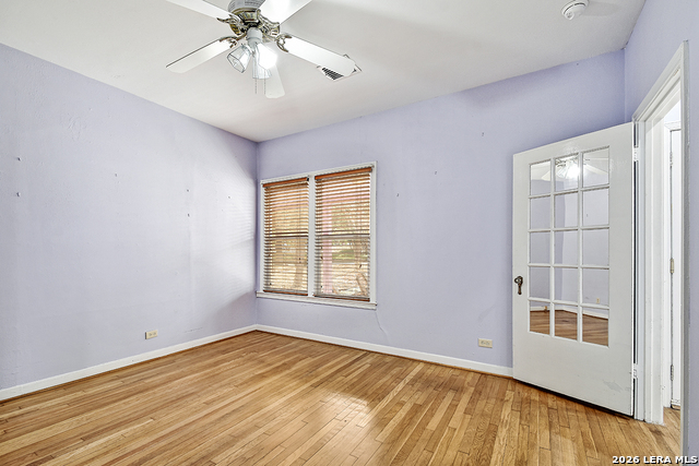 Image 12 of 39 For 507 Parland Place