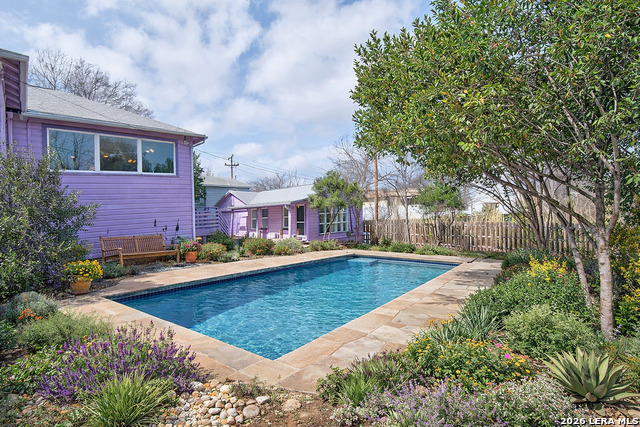 Image 34 of 39 For 507 Parland Place