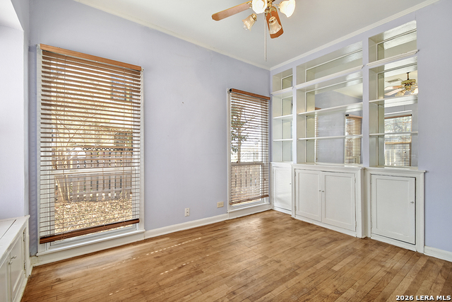 Image 7 of 39 For 507 Parland Place