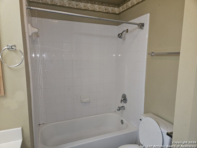 Image 31 of 32 For 6721 Biscay Harbor