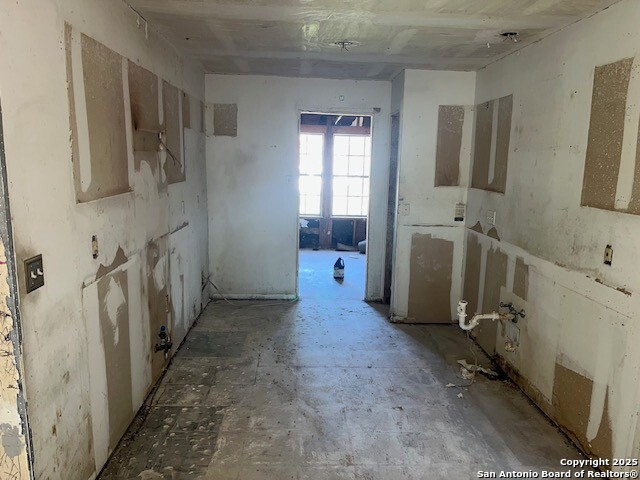 Image 12 of 24 For 841 Garden Meadow