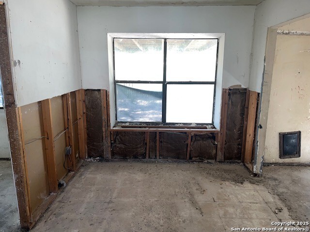 Image 15 of 24 For 841 Garden Meadow