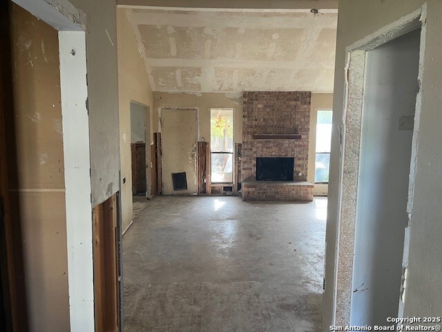 Image 4 of 24 For 841 Garden Meadow