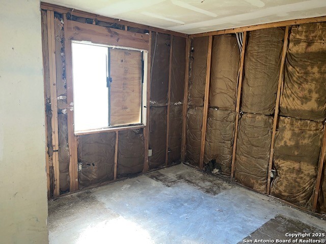 Image 8 of 24 For 841 Garden Meadow