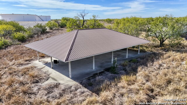 Listing photo id 8 for 2569 Highway 72