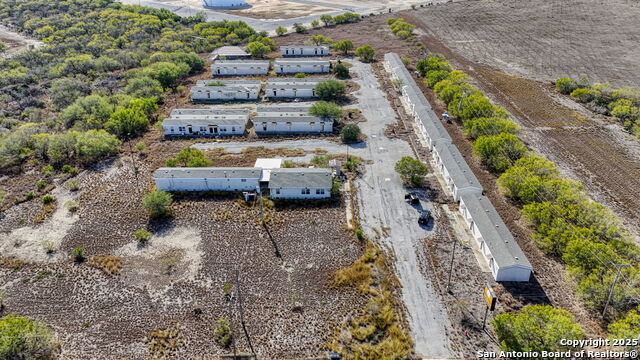 Listing photo id 10 for 2569 Highway 72