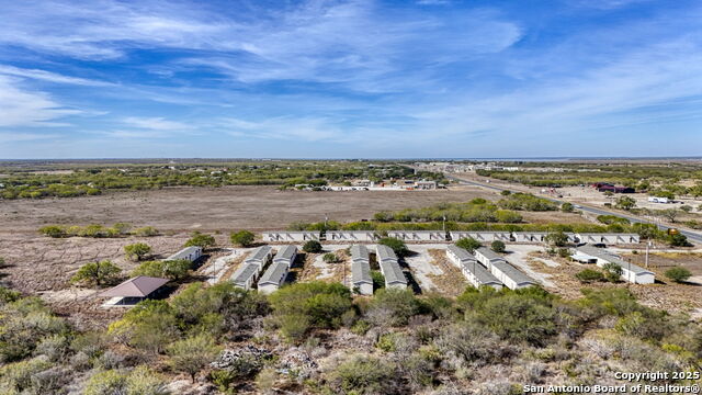 Listing photo id 11 for 2569 Highway 72