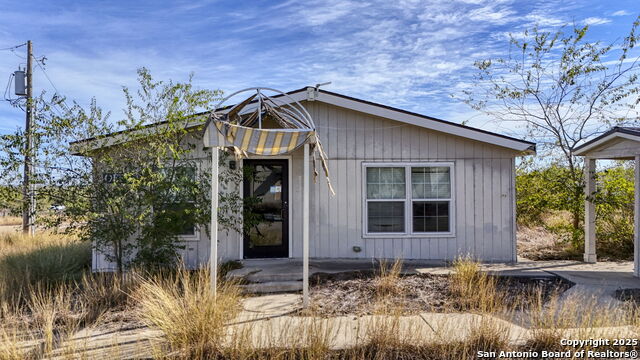 Listing photo id 25 for 2569 Highway 72