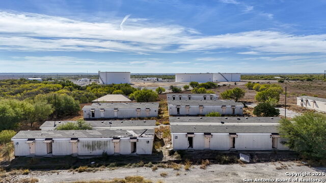 Listing photo id 29 for 2569 Highway 72