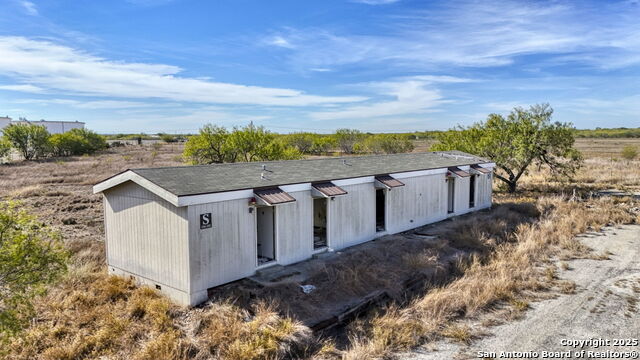 Listing photo id 33 for 2569 Highway 72