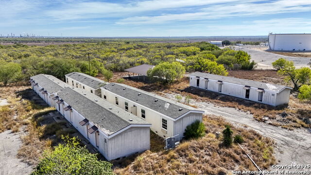 Listing photo id 37 for 2569 Highway 72