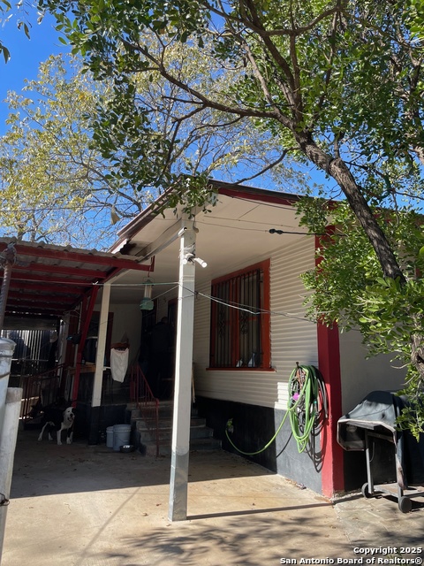 Image 21 of 21 For 1002 Menchaca