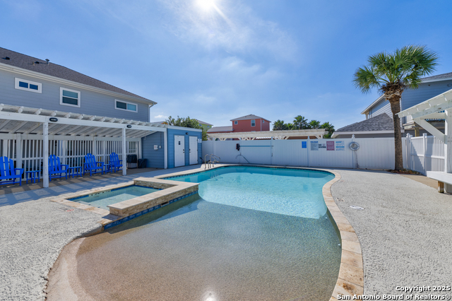 Listing photo id 0 for 1901 S Station St #121  121