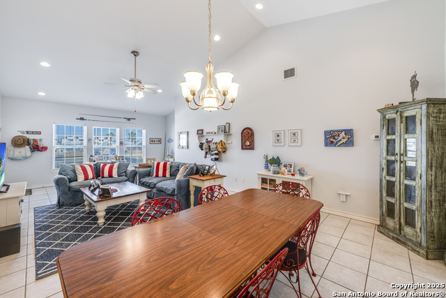 Listing photo id 5 for 1901 S Station St #121  121