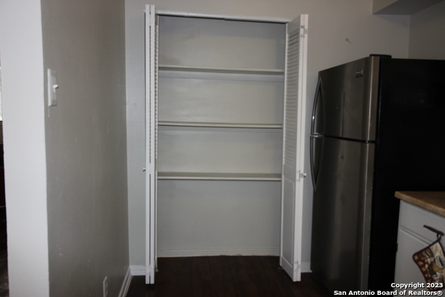 Image 10 of 20 For 536 Southtrail Dr