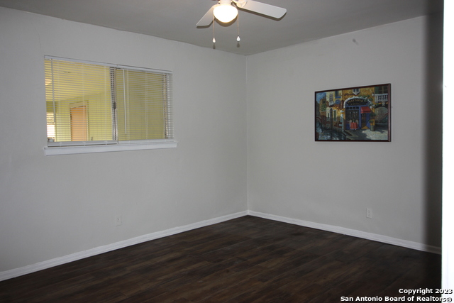 Image 11 of 20 For 536 Southtrail Dr