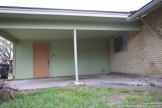 Image 18 of 20 For 536 Southtrail Dr