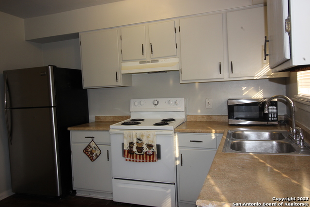 Image 9 of 20 For 536 Southtrail Dr