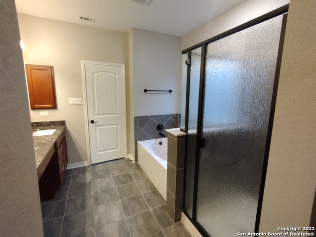 Image 18 of 35 For 11212 Hill Top Loop