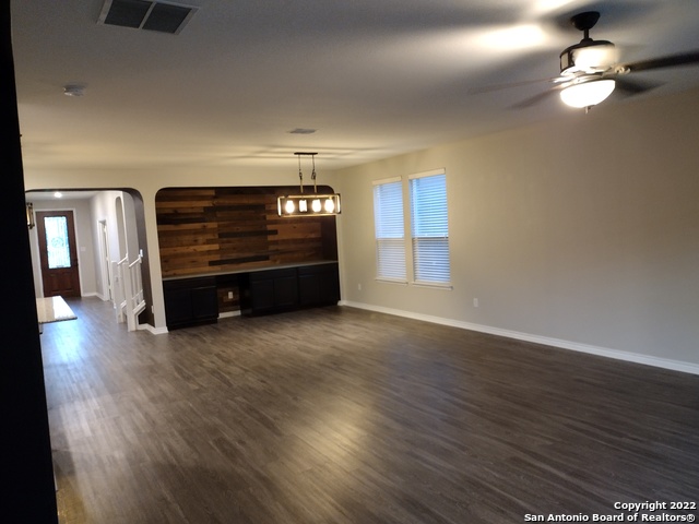 Image 4 of 35 For 11212 Hill Top Loop