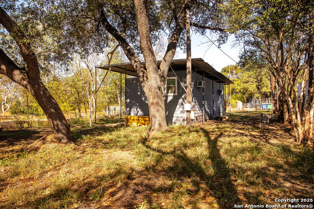 Listing photo id 25 for 5126 Sherry  