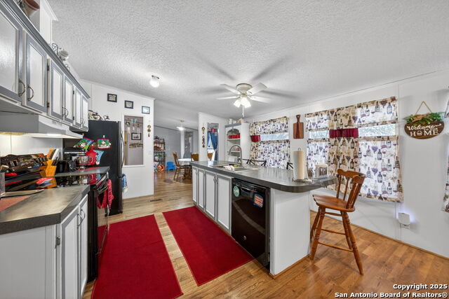 Image 12 of 34 For 350 Parkfield