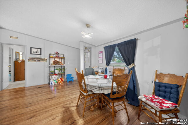 Image 17 of 34 For 350 Parkfield