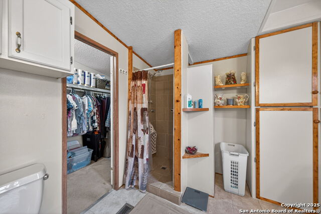 Image 22 of 34 For 350 Parkfield