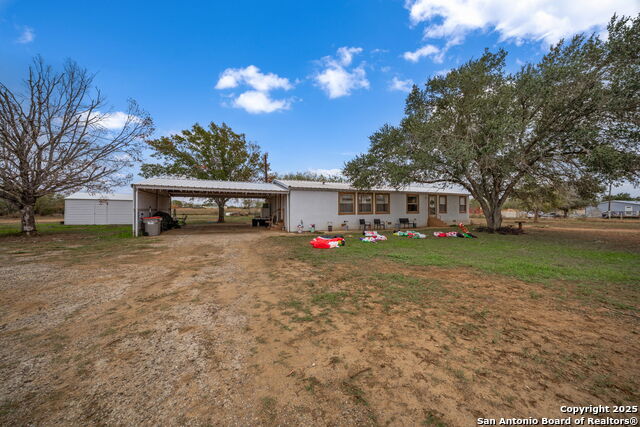 Image 3 of 34 For 350 Parkfield