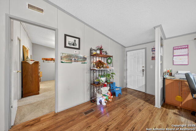 Image 6 of 34 For 350 Parkfield