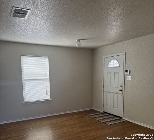 Listing photo id 4 for 1230 Range Field