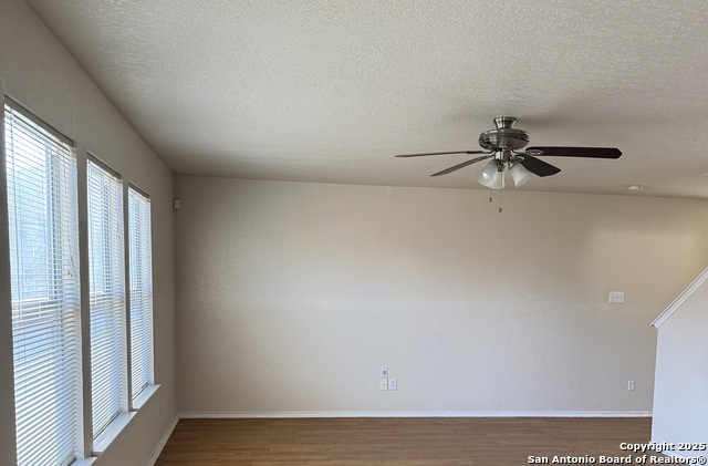 Listing photo id 6 for 1230 Range Field