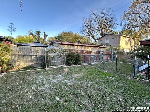 Image 20 of 22 For 1202 Vanderbilt