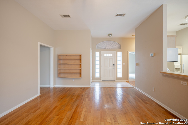 Listing photo id 8 for 303 Turtledove