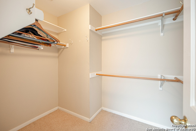 Listing photo id 21 for 303 Turtledove