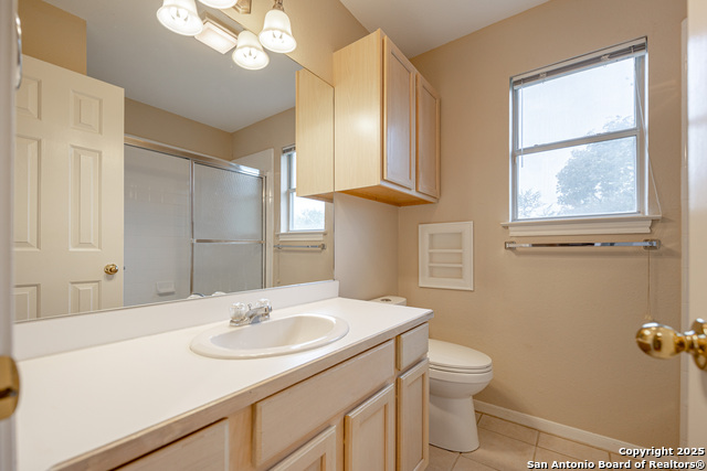 Listing photo id 25 for 303 Turtledove