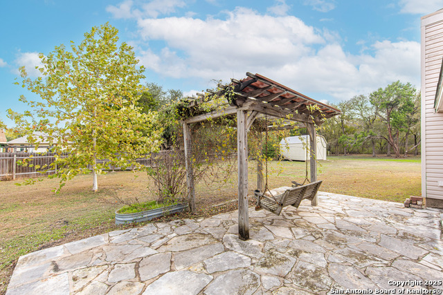 Listing photo id 30 for 303 Turtledove